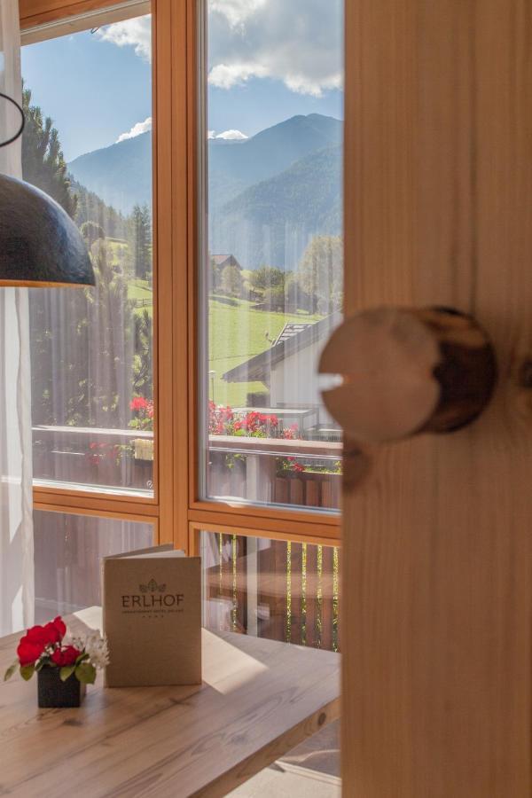 Appartement Hotel Erlhof Deluxe Lutago Esterno foto