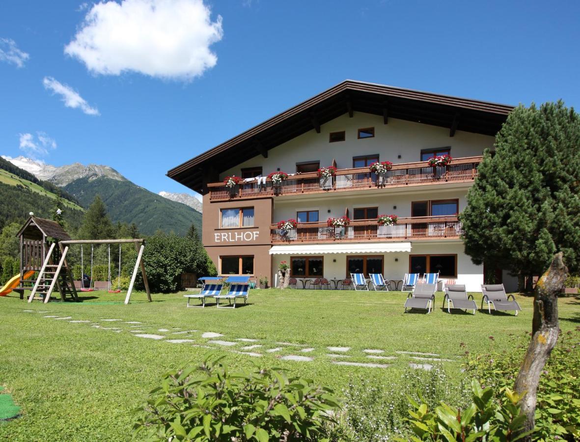 Appartement Hotel Erlhof Deluxe Lutago Esterno foto