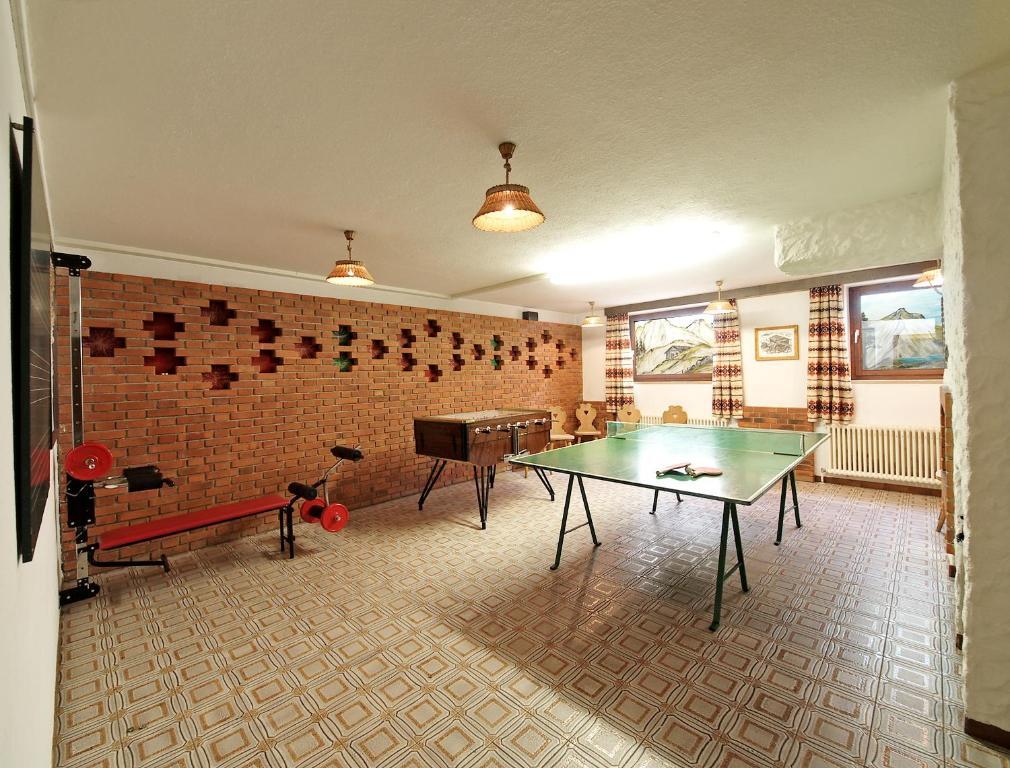 Appartement Hotel Erlhof Deluxe Lutago Esterno foto