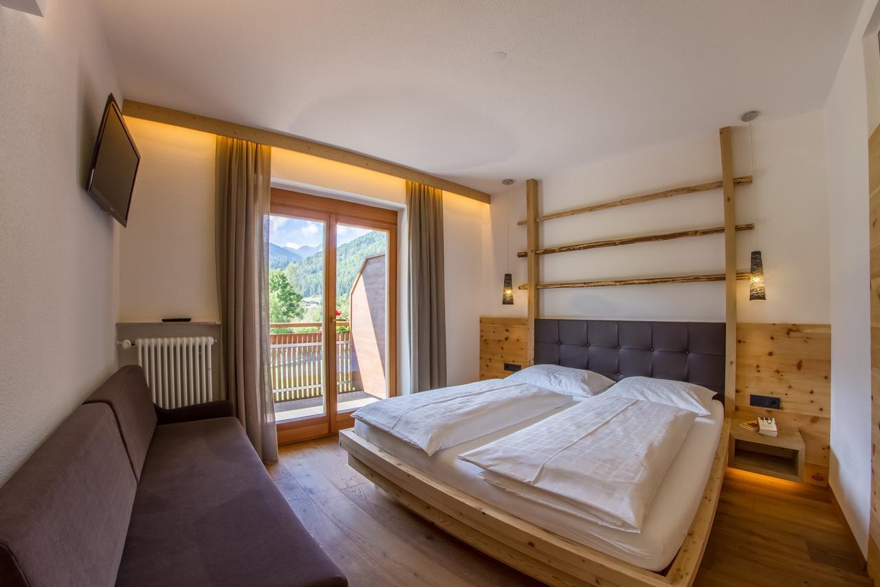 Appartement Hotel Erlhof Deluxe Lutago Esterno foto